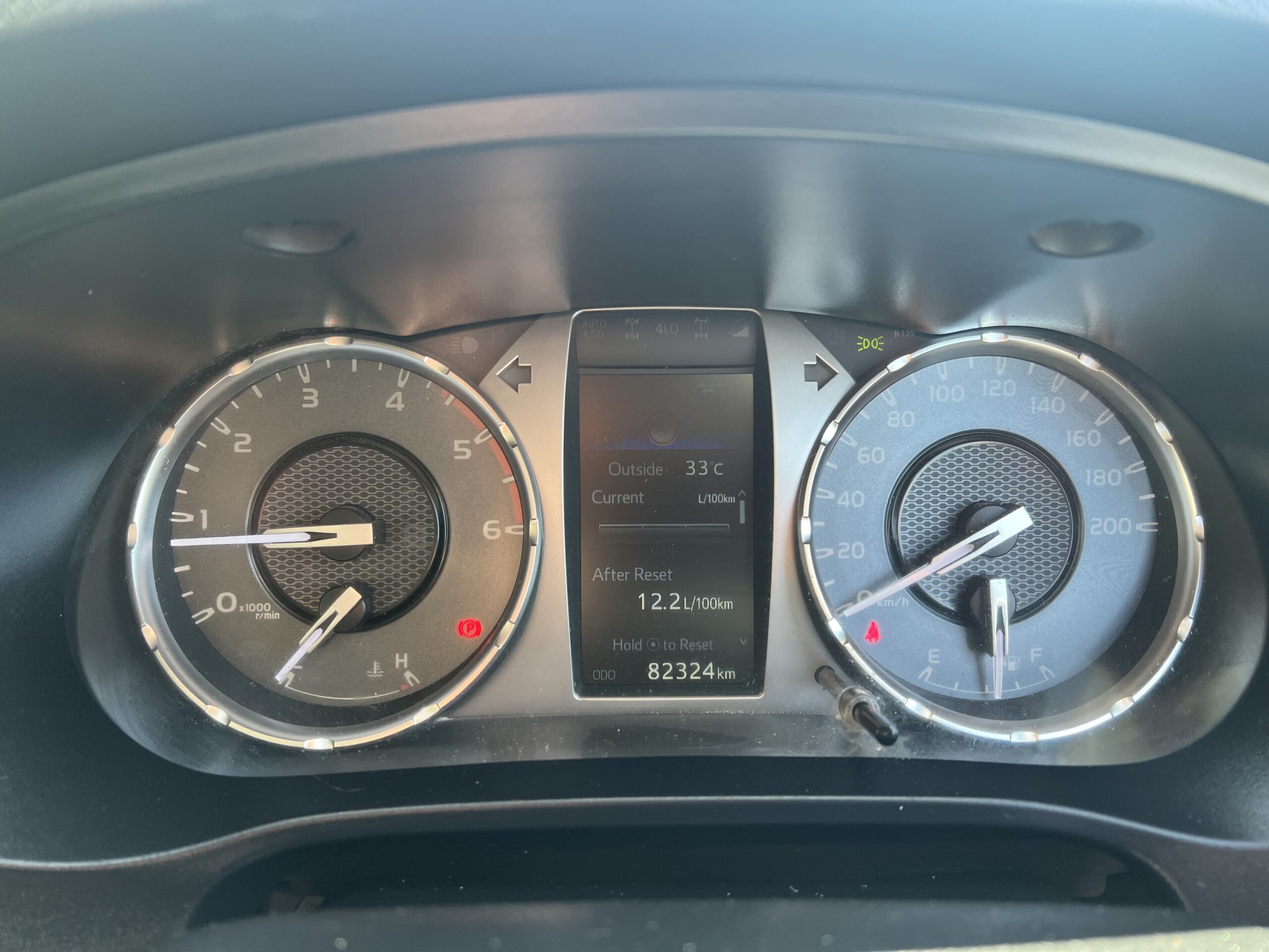 2022 Toyota Hilux Tray Back Ute - 1HOY072 - Image 18