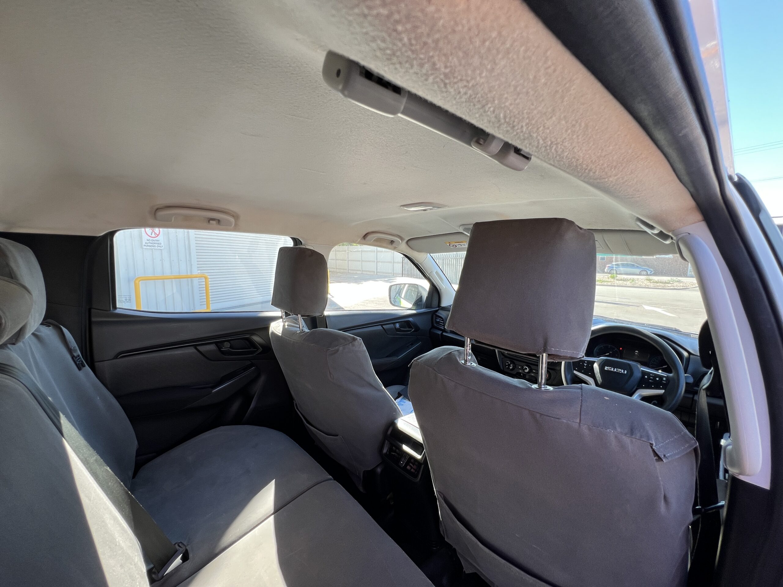 2022 Isuzu D-Max 4WD Dual Cab Tray Back - 1HTB679 - Image 17
