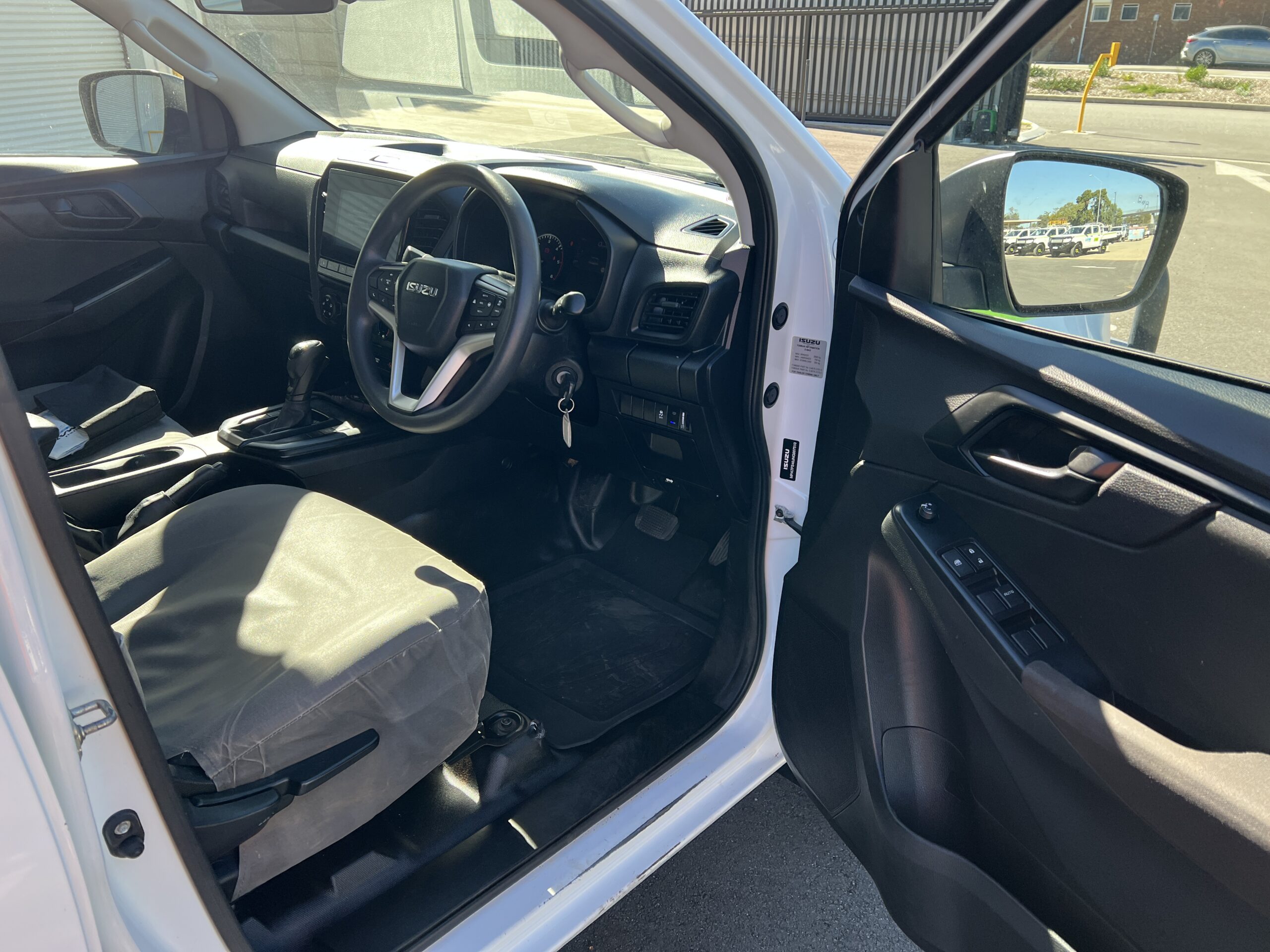 2022 Isuzu D-Max 4WD Dual Cab Tray Back - 1HTB679 - Image 15