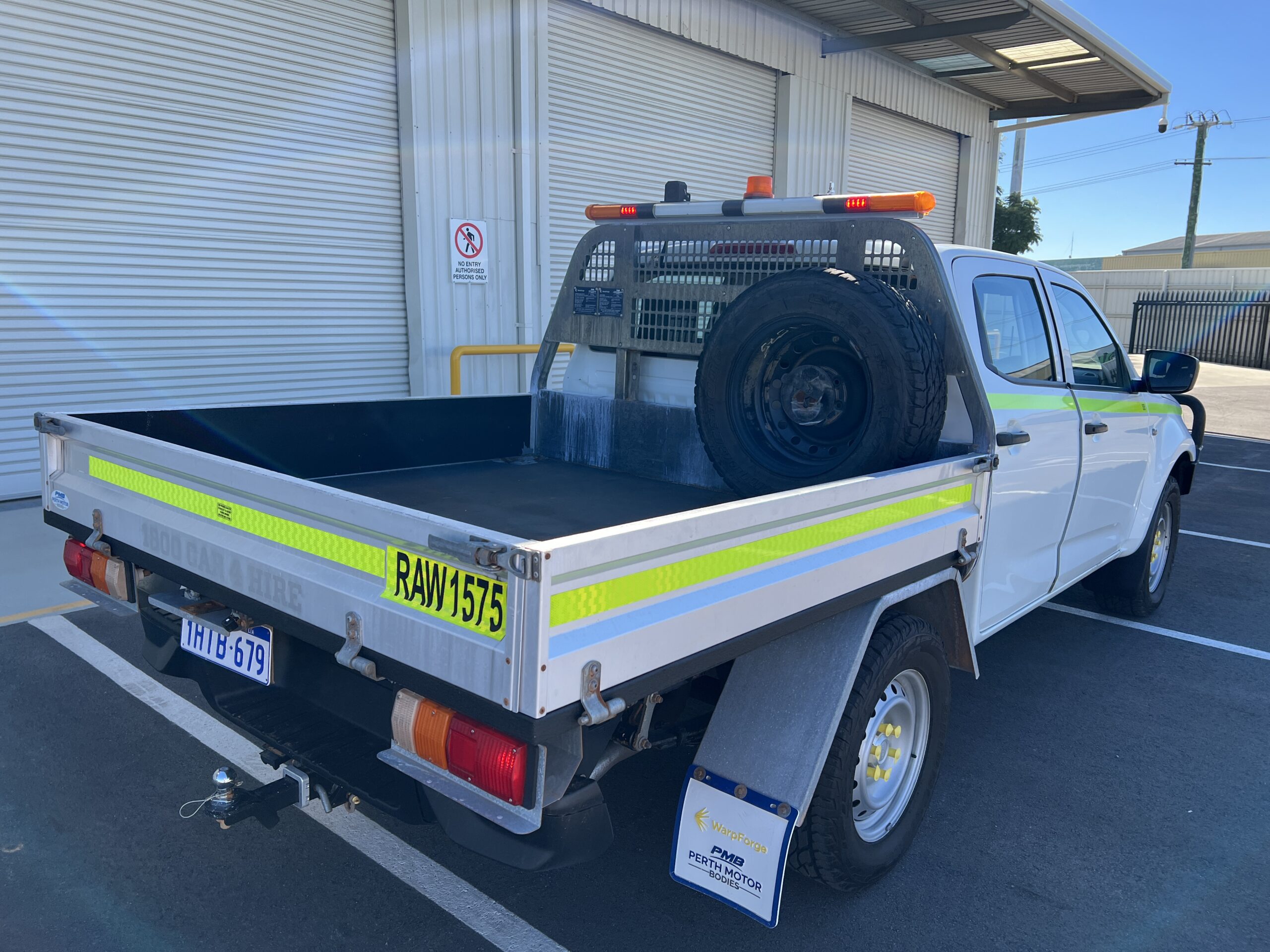 2022 Isuzu D-Max 4WD Dual Cab Tray Back - 1HTB679 - Image 9