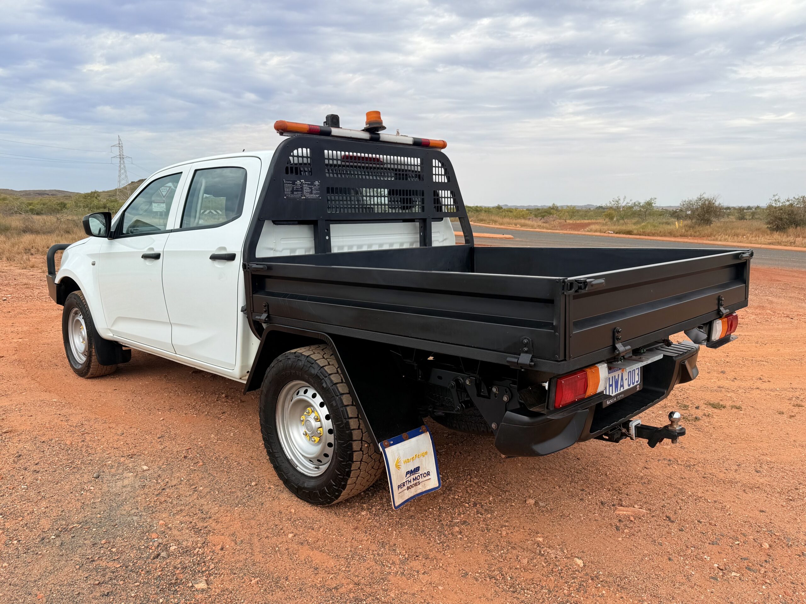 2023 Isuzu DMAX Tray Back Ute – 1HWA003 image 7