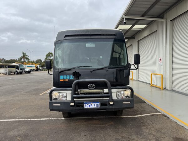 2019 17 Seat 4WD Toyota Coaster - 1GWB510 - Image 9