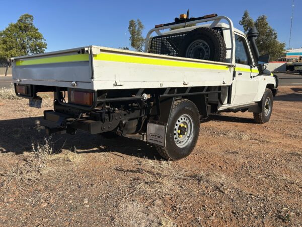 2018 Landcruiser 70s Single Cab Tray Ute- 1GOF089 - Image 4