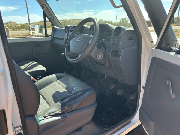 2018 Landcruiser 70s Single Cab Tray Ute- 1GOF089 - Image 7