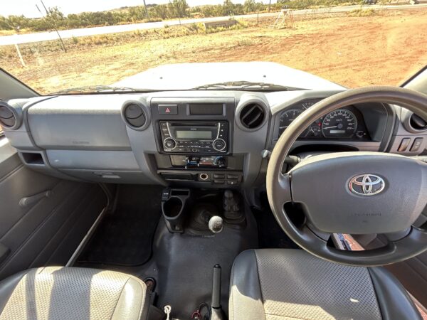 2018 Landcruiser 70s Single Cab Tray Ute- 1GOF089 - Image 3