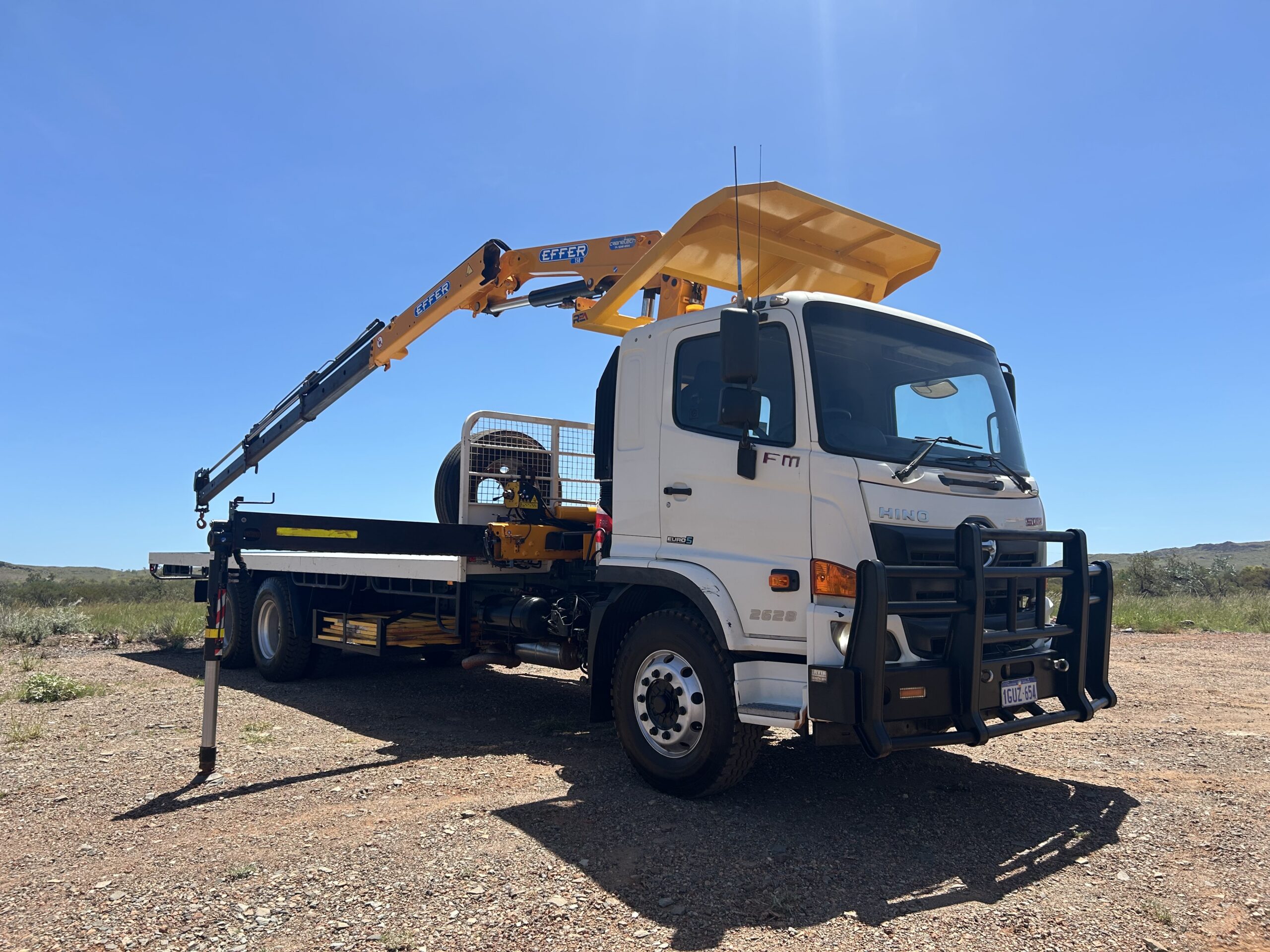2018 12T Crane Truck - 1GUZ654