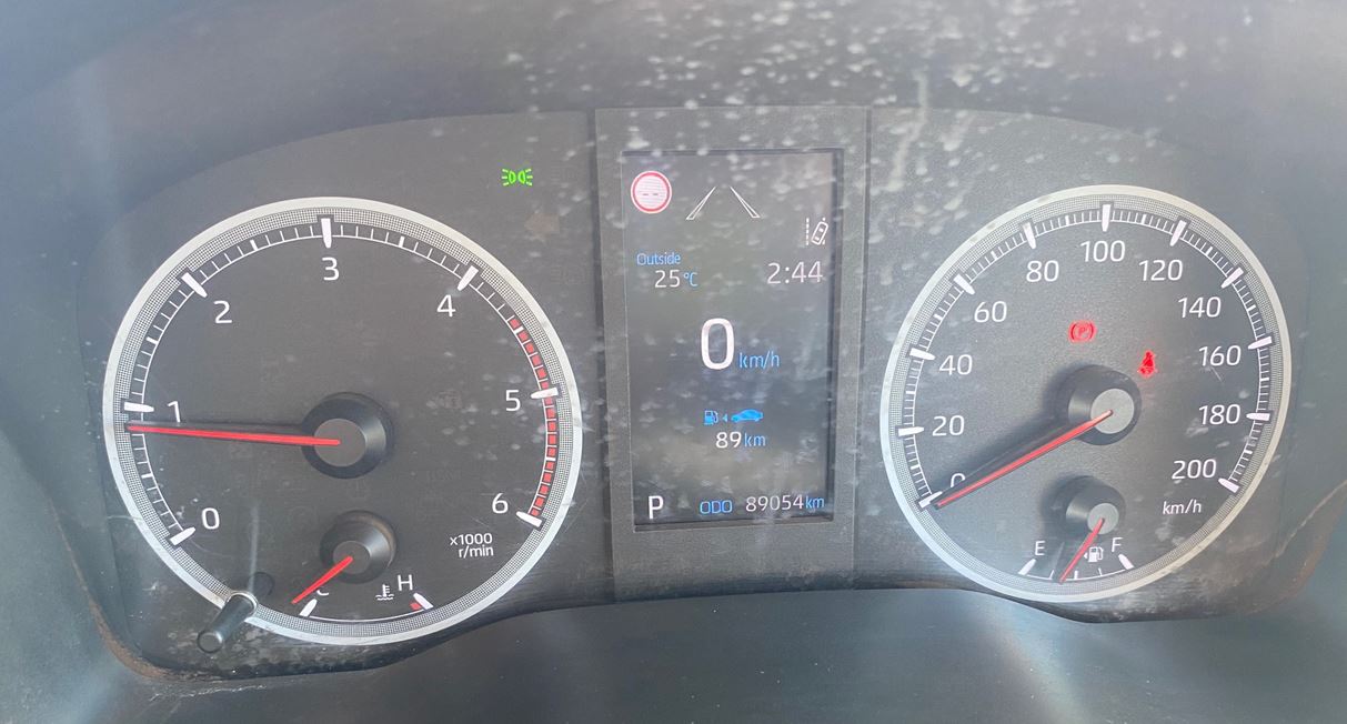 2019 12 Seat Toyota Commuter - 1GUS504 - Image 5