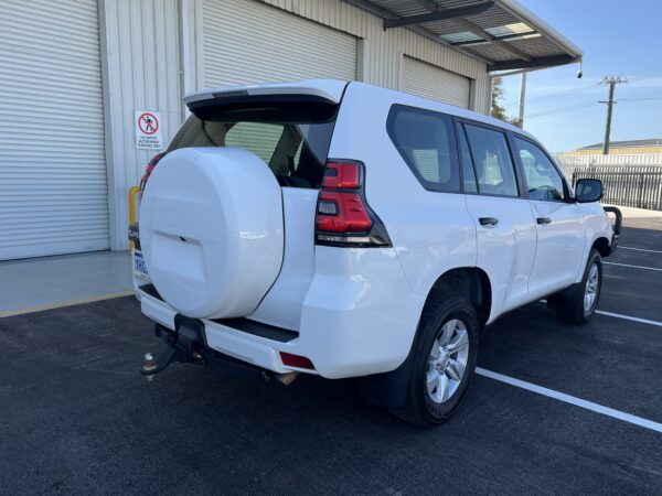 2020 Toyota Landcruiser Prado - 1HGA827 - Image 9