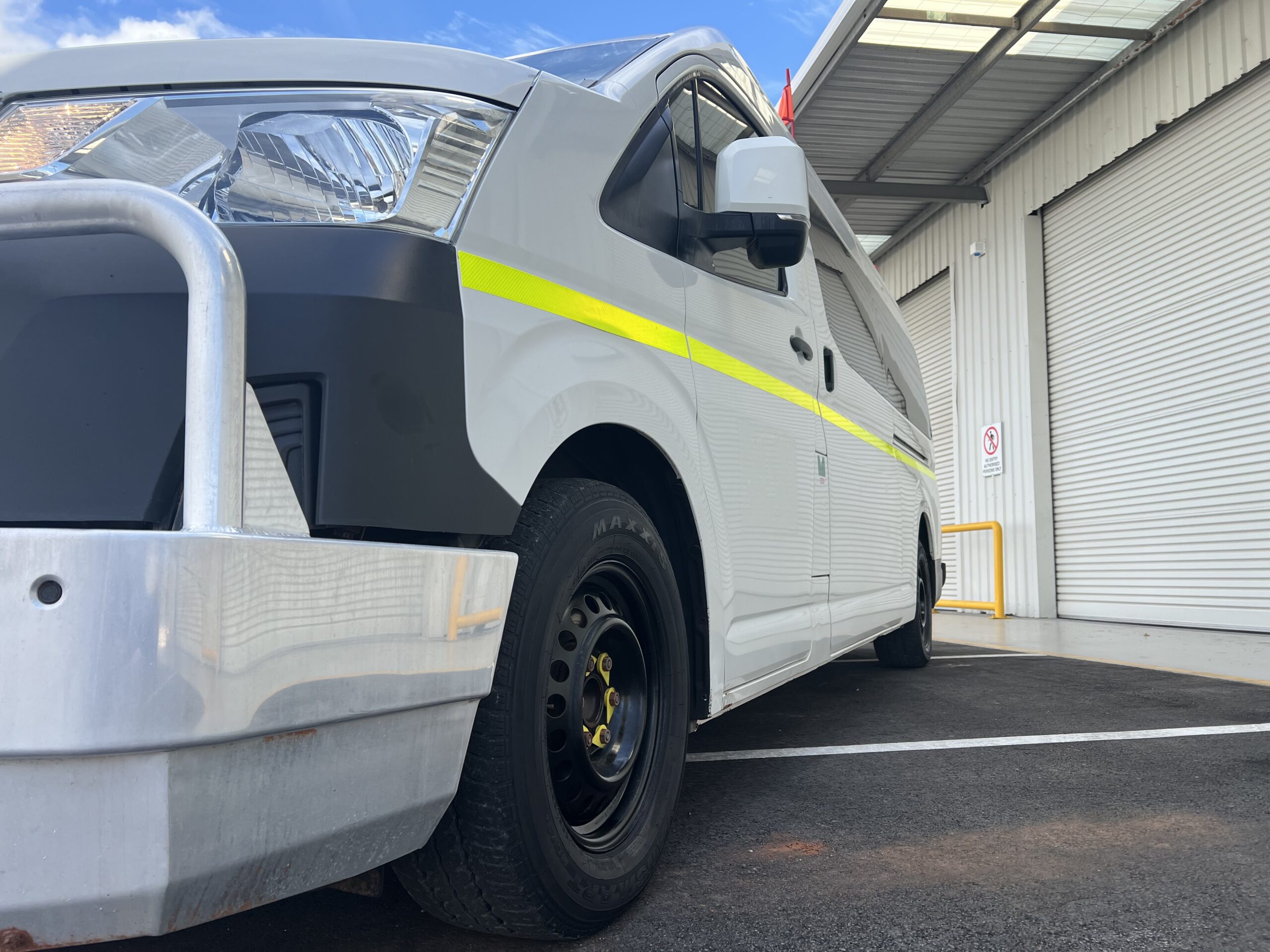 2020 12 Seat Toyota Commuter - 1GYV267 - Image 11