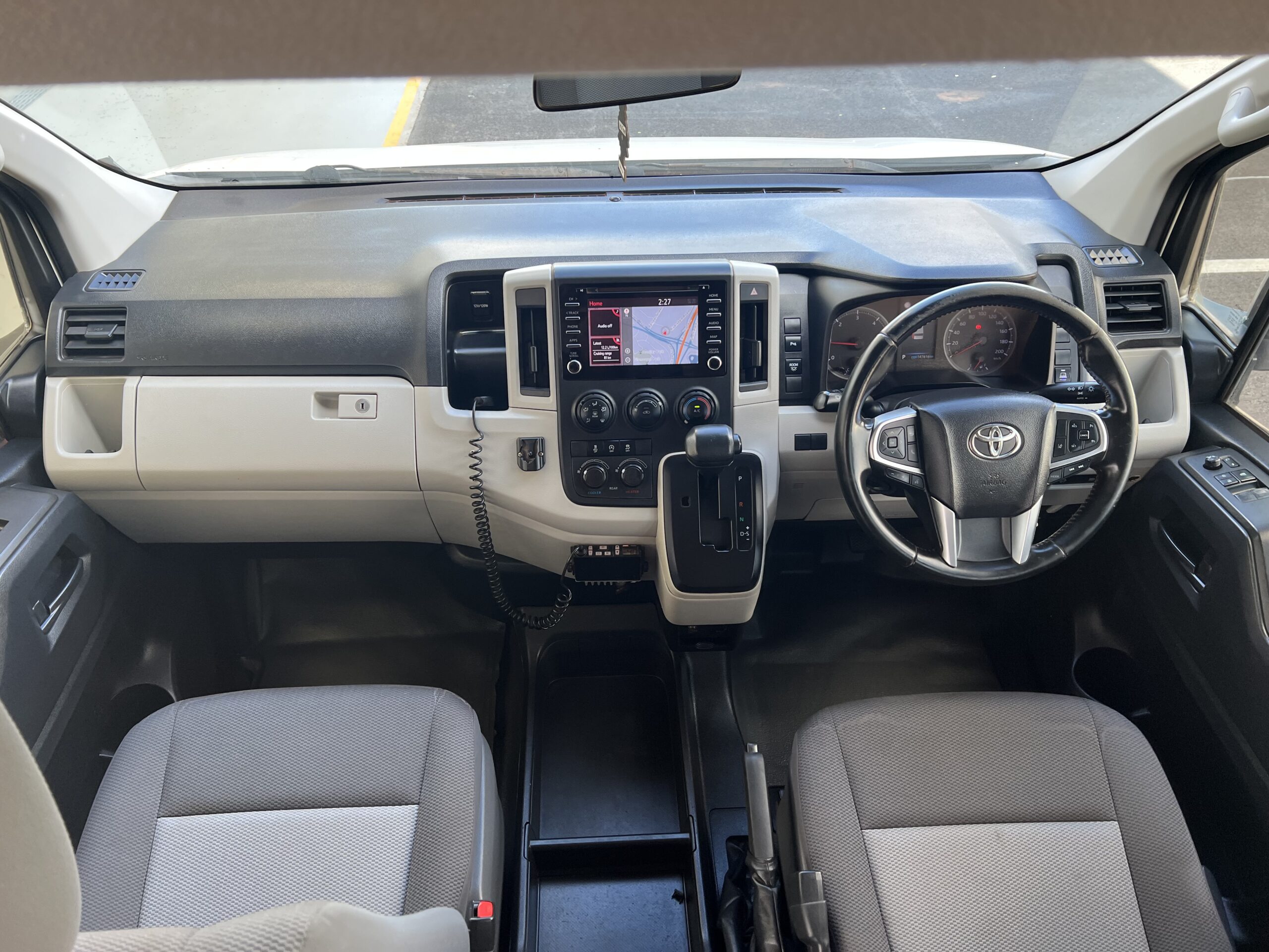 2020 12 Seat Toyota Commuter - 1GYV267 - Image 21