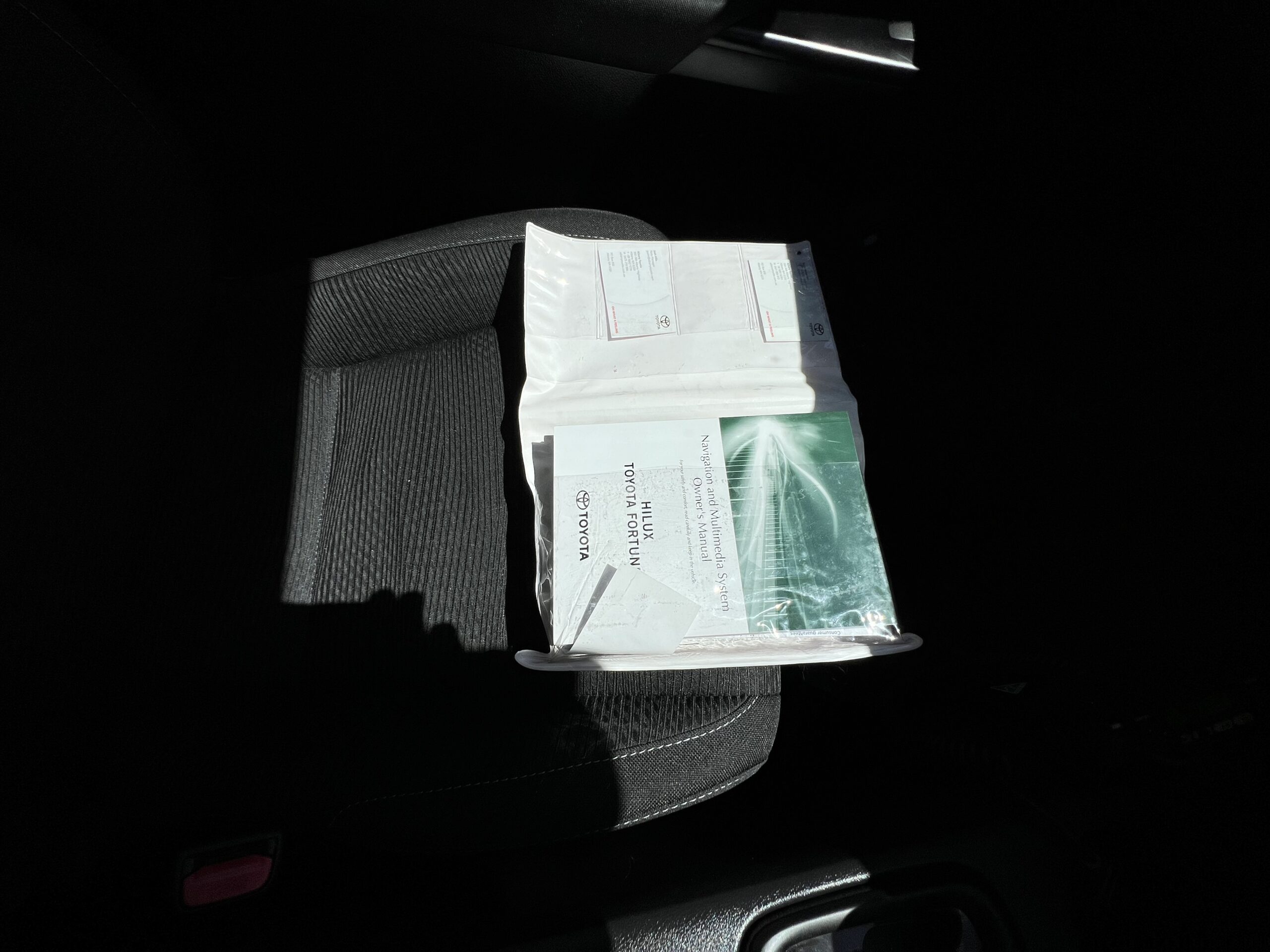 2021 Toyota Hilux Extra Cab - 1HKV842 - Image 26