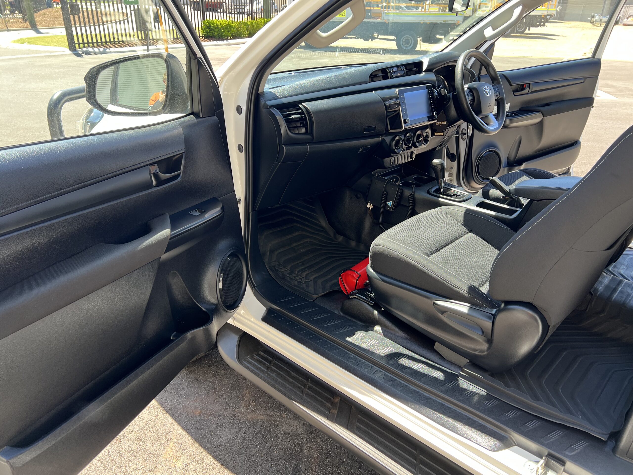 2021 Toyota Hilux Extra Cab - 1HKV842 - Image 15