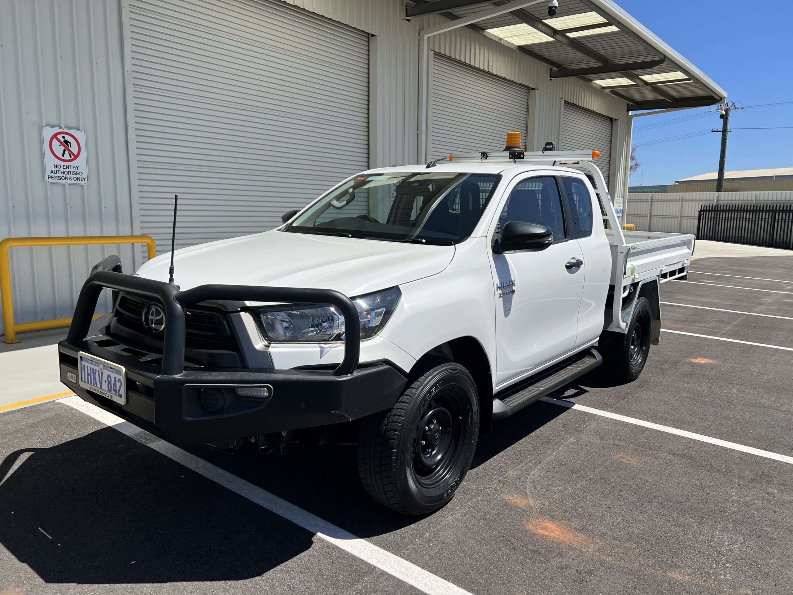 2021 Toyota Hilux Extra Cab - 1HKV842 - Image 2