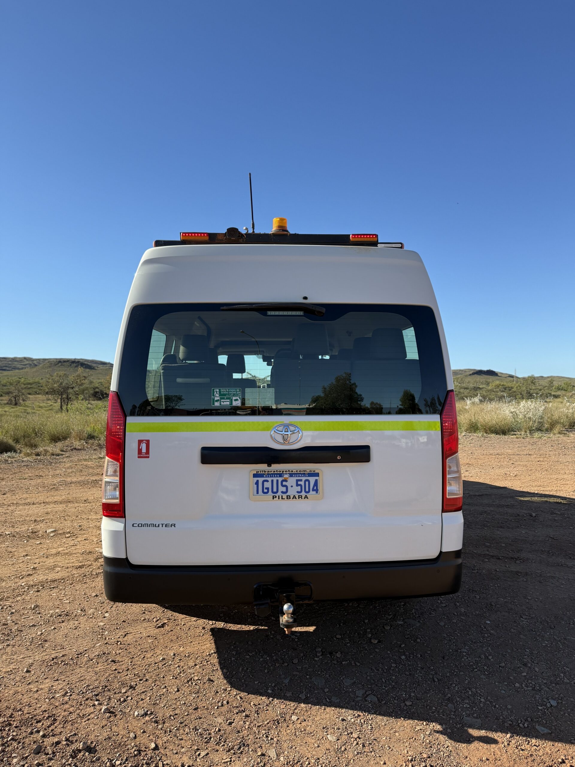 2020 12 Seat Commuter - 1GUS504 - Image 6