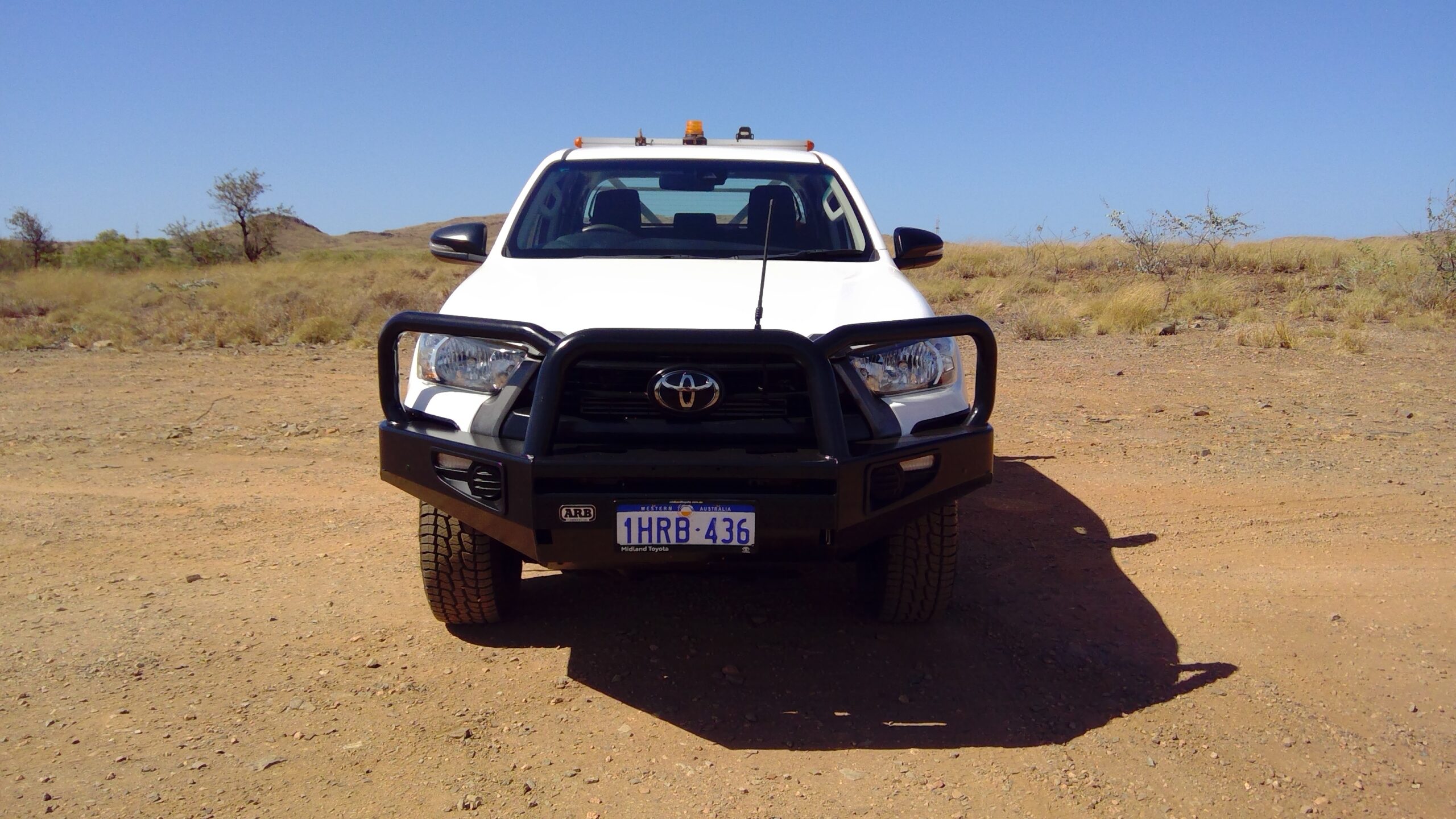 2022 Toyota Hilux Tray Back Ute - 1HRB436 - Image 3