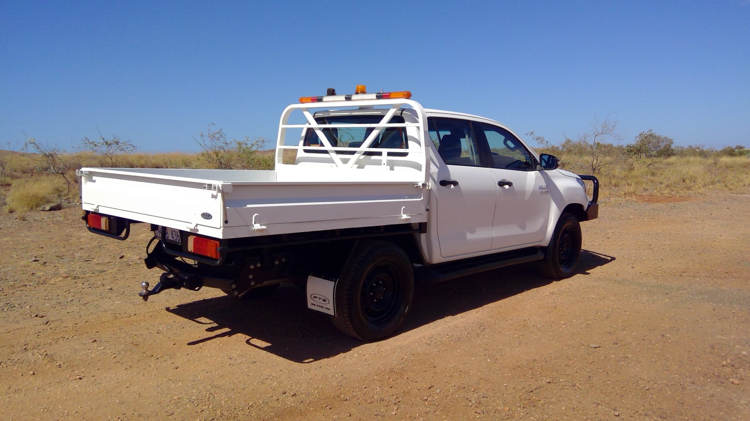 2022 Toyota Hilux Tray Back Ute - 1HRB436 - Image 5