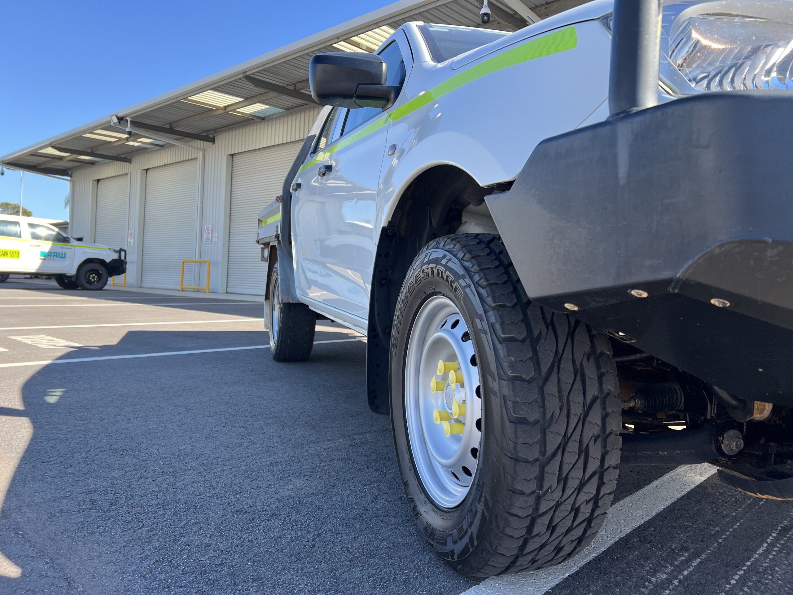 2022 Isuzu DMAX Tray Back Ute - 1HUI959 - Image 9