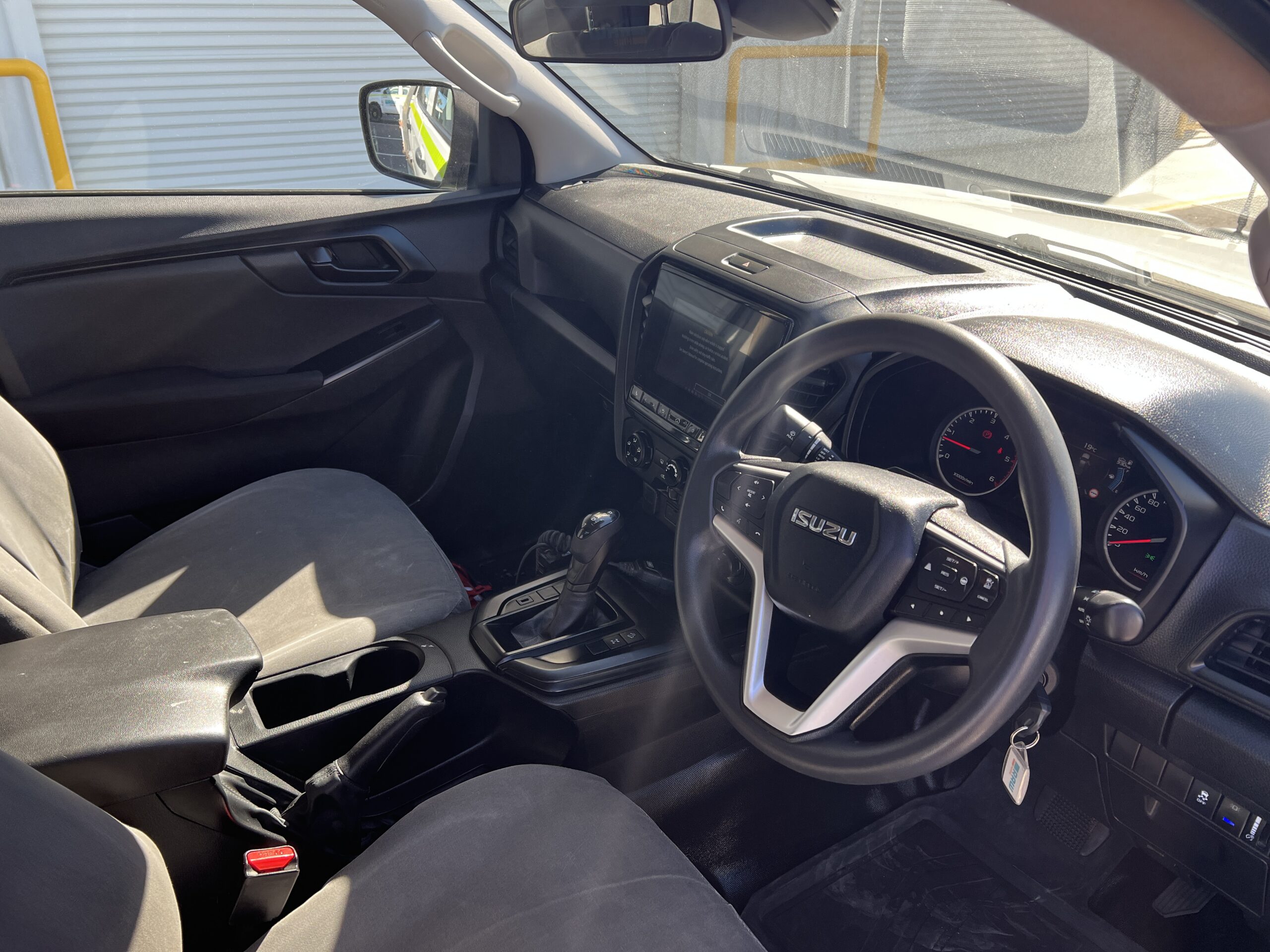 2022 Isuzu DMAX Tray Back Ute - 1HUI959 - Image 17