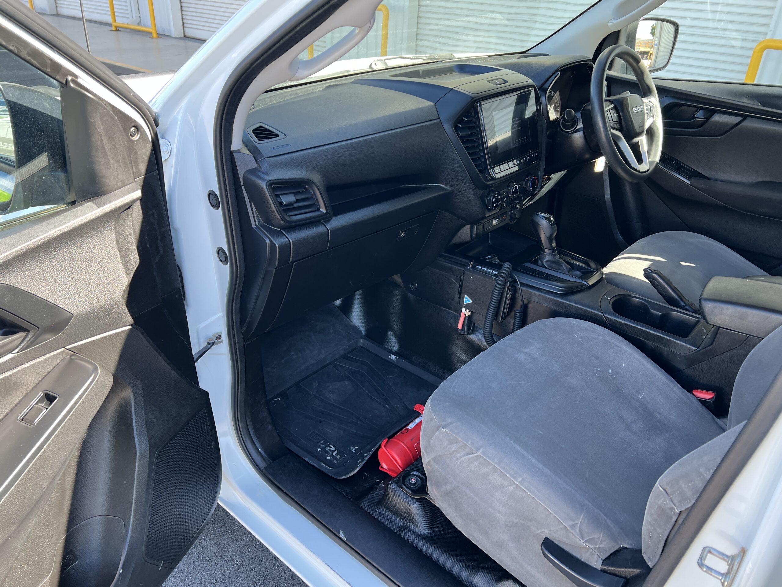 2022 Isuzu DMAX Tray Back Ute - 1HUI959 - Image 12