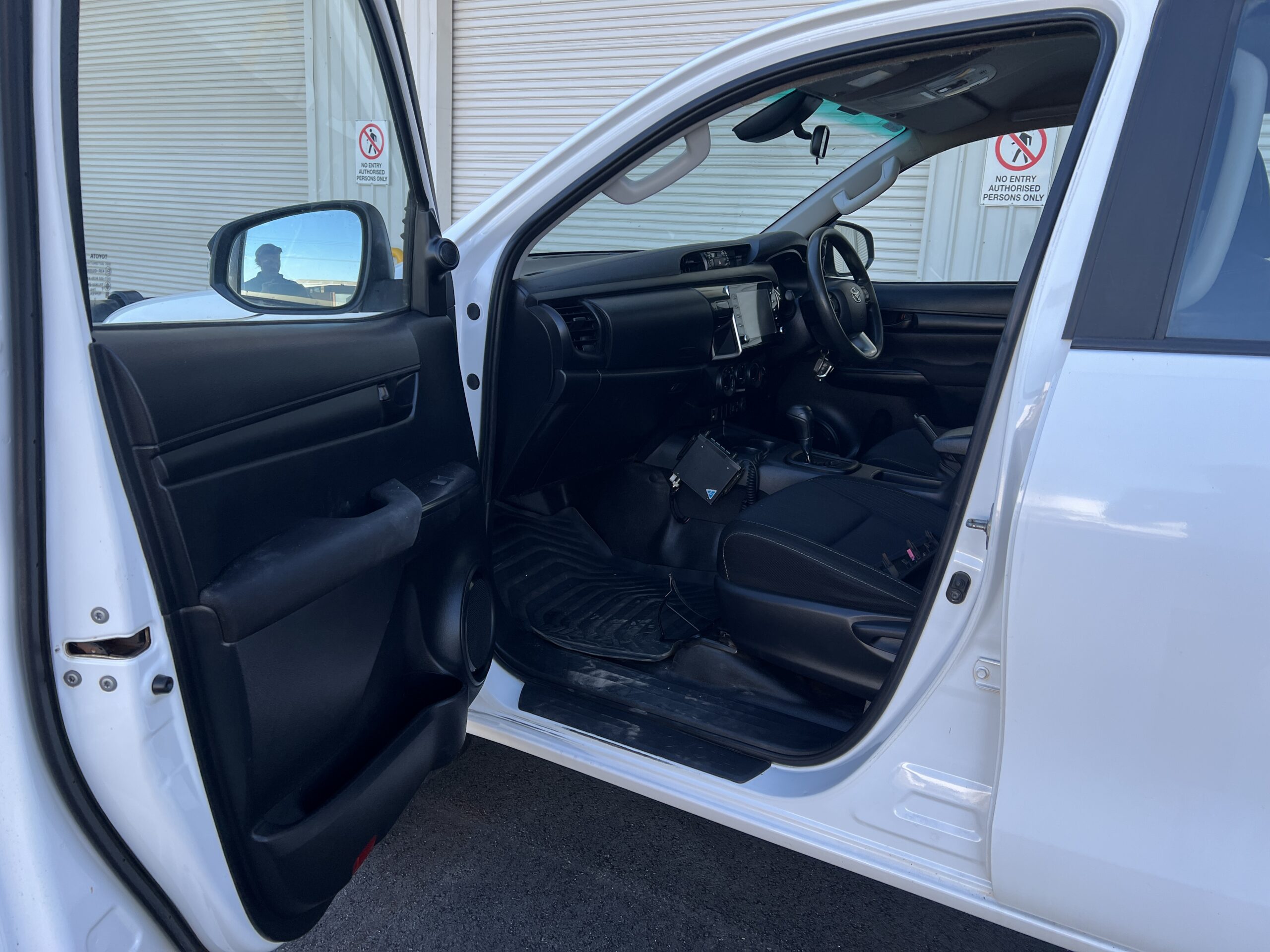 2022 Toyota Hilux Dual Cab Tray – 1HPR156 image 14