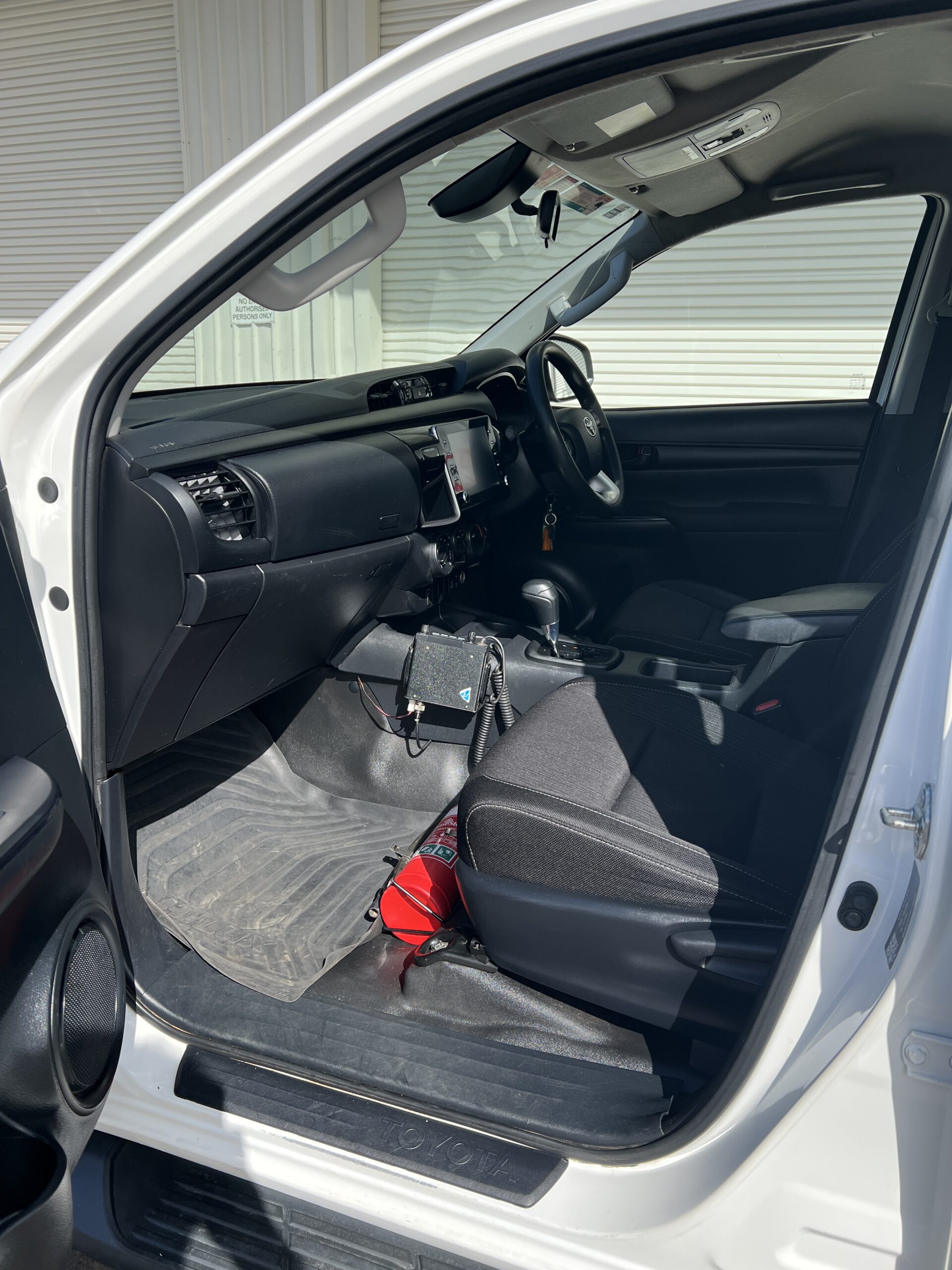 2022 Toyota Hilux Dual Cab Tray – 1HPQ850 image 11